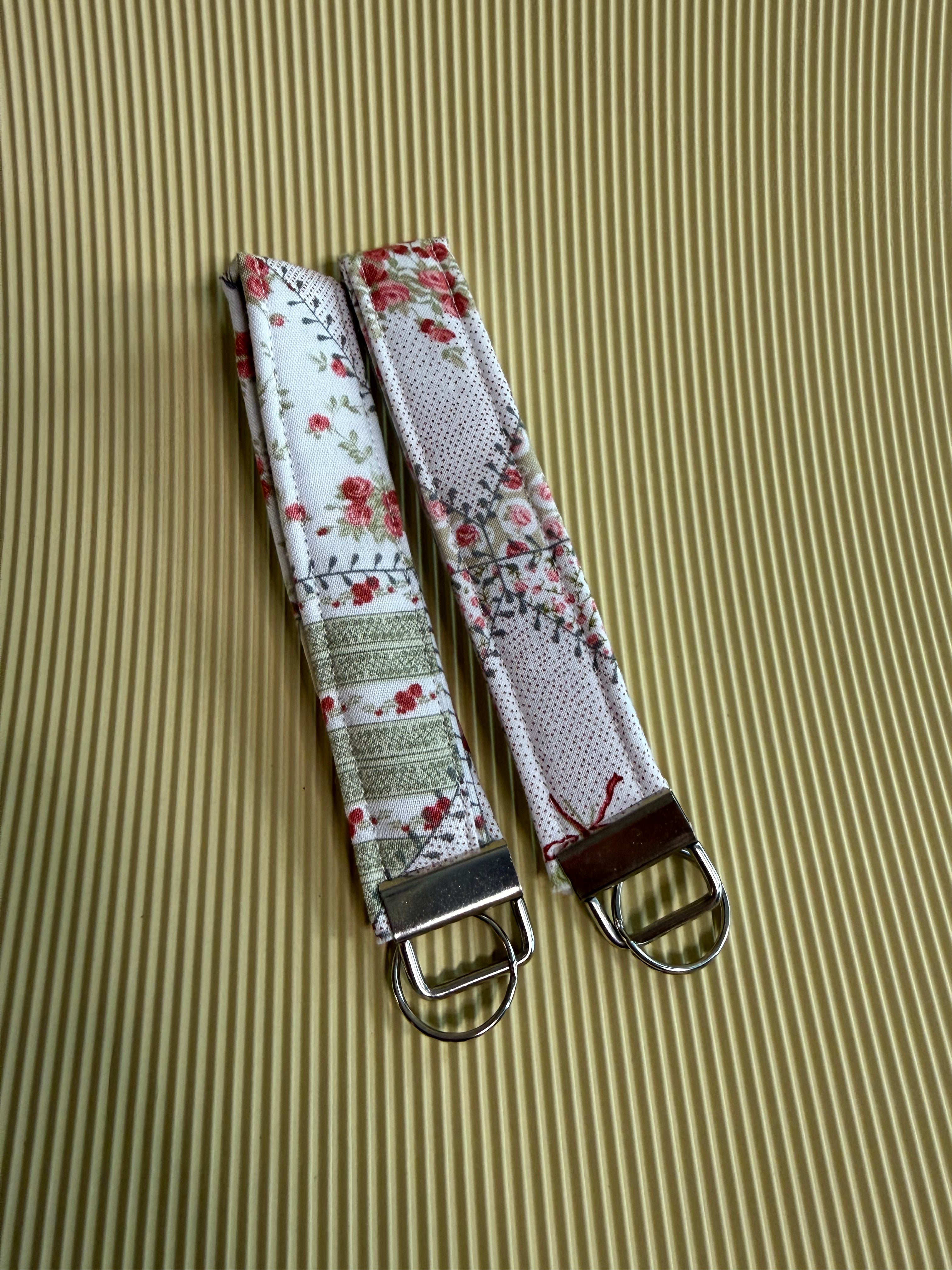 Vintage Meadow Wristlet